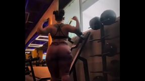 Andrealatina - gym ?? - SD - 0:10 video - from xnxxGold