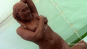 Country Mud Amy - HD - 8:00 video - from XMilf
