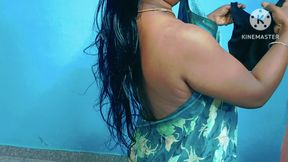 Desi milf get ready for party and wearing saree with sleeveless blouse - HD - 9:57 video - from xHamster