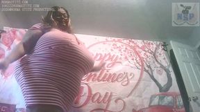 GODDESS NORMA STITZ THE GIANTESS GIFT - 12:49 video - featuring Norma Stitz - from Clips4sale