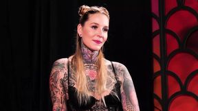 Tattooed slut gets fucked hard and makes a masturbation show