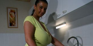 Gorgeous Milf with big natural boobs knows how to enjoy her pussie - HD - 31:17 video - from Mature.nl