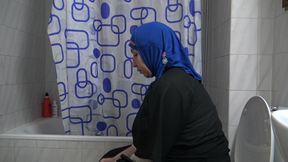 Muslim Woman Is Shocked!!! She Accidentally Sees My Big Cock! - HD - 5:12 video - from FapHouse