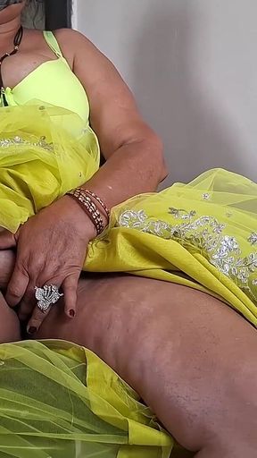 Taboobreakers Shilpa in Lemon Colour Saree - HD - 0:40 video - from FapHouse