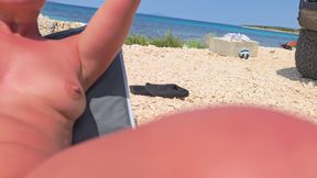Fingern am Strand - 4K - 5:36 video - from xHamster