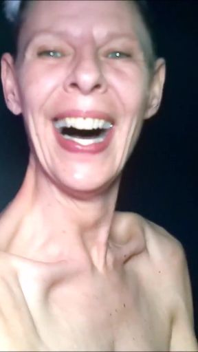 CoraBitch Blow in Porncinema in Barcelona   Clip 3 - HD - 0:30 video - from xHamster