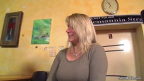 MILF Kellnerin direkt nach Feierabend in der Kneipe gefickt - HD - 15:05 video - from xHamster