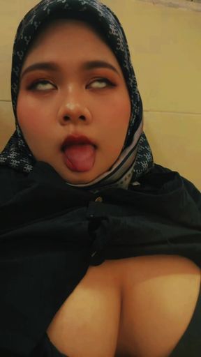 AJSXX99 - My beautiful Malaysian girl in a hijab is waiting for you to cum in the chat. - HD - 5:19 video - from xHamster