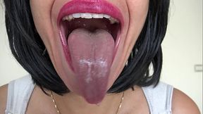 Kinky Turkish Milf Living In London - SD - 3:16 video - from XVideosRed