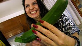 Chubby mature stuffs everything in her ass and pussy - HD - 36:11 video - from xHamster