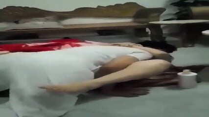 Pinay nag kapantot sa alaga sa Saudi - 4:00 video - from Eporner