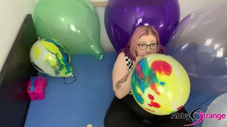 German BBW looner Abby Strange filling a bed with balloons - HD - 13:36 video - from Pornzona