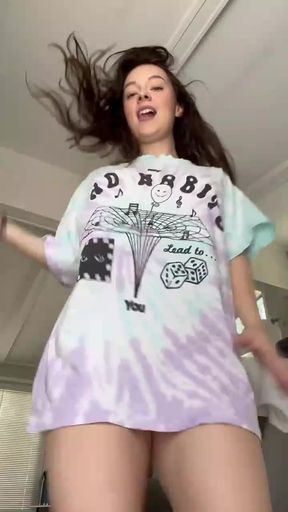 Cute girl spreads ass for anal play - HD - 0:34 video - from Boinkz