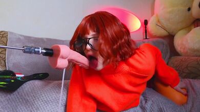 Dutch MILF Daphne Laat Gets Banged By Her Son’s Best Friend - HD - 11:11 video - from Juicexxx