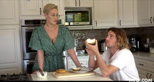 Big Ass Blonde Mature Ryan Keely p2 Full 1080 hd kitchen sex with Handjob - HD - 23:55 video - featuring Ryan Keely - from Xtits