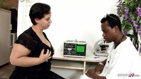 Fat and Chubby Mature seduce Big Black Cock to Interracial Sex - HD - 20:50 video - from xHamster