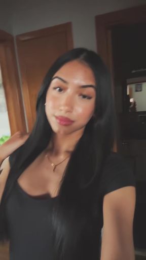 Indian Punjabi tiktok girl with brown eyes - HD - 0:11 video - from R4wd