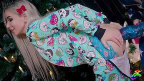 Horny babe really loves to get roughly fucked in anal by a huge dildo - HD - 8:54 video - from XGroovy