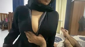 Arabic Pakistani Bigboobs Girl Pressed by Alone - HD - 5:15 video - from FapHouse