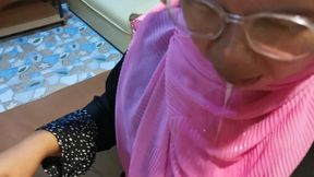 I was going to go out to Hari Raya but was punished by my husband. In the end, I didn't go. - HD - 6:15 video - from xHamster