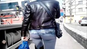 Sexy in yoga pants on sstreet - HD - 1:05 video - from XVideos
