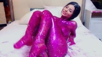 Babe in purple body paint on webcam - 19:57 video - from its.PORN