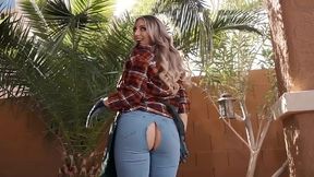 Big Ass Housewife in Ripped Jeans - Horny and Ready to Fuck! - HD - 1:22 video - featuring Lasirena69 - from xDegu