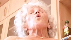 Olddildo - HD - 3:56 video - from xHamster