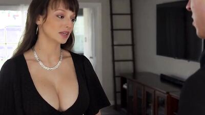 Lexi Luna - I Think My Stepmom Is Seducing Me - HD - 34:25 video - featuring Lexi Luna - from MomVids