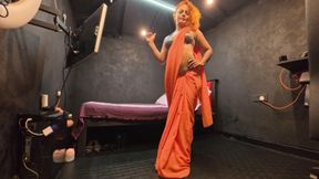 Saree Try on Haul with Nude Big Booty Queen Nilmini Sheron - 4K - 14:51 video - featuring Nilmini Sheron - from xHamster