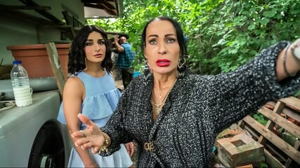Lola Danger - Sexame Street's Follow That Bird - 48:40 video - from Eporner