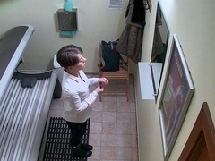 Sexy MILF enjoys the solarium - 8:52 video - from VipTube