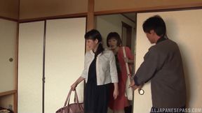 Mature Japanese Women Seduce Each Other in Steamy Jacuzzi Encounter - HD - 6:56 video - from JAVMix
