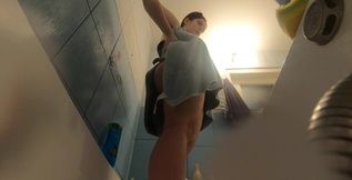 Gianess Lena in bathtube - HD - 2:46 video - from xHamster