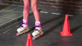 Roller Derby Newbie Impresses The Coach With Her Skating And Her Pussy - HD - 62:31 video - from XVideosRed
