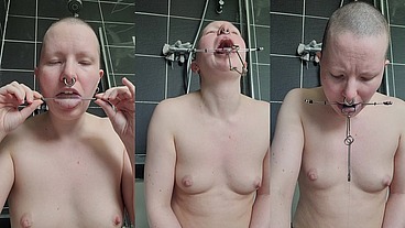 Bath wank with tongue clamps - HD - 4:04 video - from Sheer