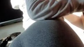 LOLA MELLO SMELLY FARTS IN GREY LEGGINGS - HD - 5:29 video - featuring Lolah Vibe - from Clips4sale