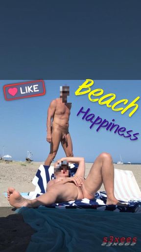 She masturbates her on the naturist beach in public with a voyeur who passes by - HD - 5:18 video - from xHamster