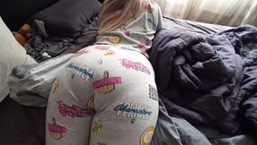 Stepsister Plays Brawl Stars and Fucks - HD - 9:59 video - from xHamster