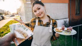 Asian dirt with sassy Luna TrueLove from Public Agent - HD - 15:00 video - from PornHat