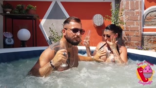 After the anal in the pool, milf drinks sperm from the glass (1st part) - HD - 11:34 video - from Pornzona