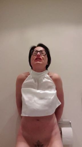 Very strong squirt in the office toilet - HD - 5:15 video - from xHamster