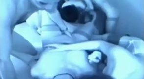 une partouze filmée en camérra infrarouge dans un club libertin - HD - 22:02 video - from AbLesbian
