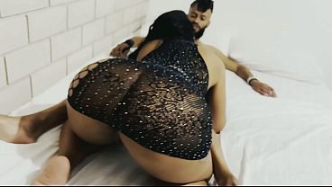 depois que curti o carnaval com as amigas cheguei em casa com muito tes&atilde_o , acordei ele para transar como sempre ele n&atilde_o recusou , mais o tes&atilde_o era muito que transei com o amigo dele tamb&eacute_m - HD - 10:04 video - from XVideos