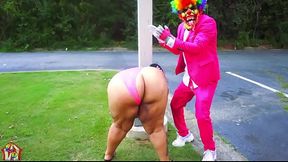 Jaidyn Venus Fucks Clown For Free feat. Gibby the Clown - HD - 8:14 video - featuring Jaidyn Venus - from XVideosRed