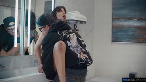 Alt Baddie Ravyn Alexa Gets Creampied - 4K - 10:12 video - featuring Ravyn Alexa - from xHamster