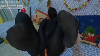 Girl in Zentai wet pussy - HD - 3:42 video - from Pornzona