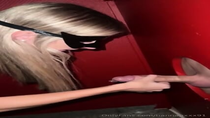 Hannah in Gloryole - 12:09 video - from Eporner