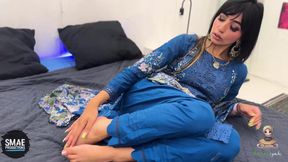Pakistani Bhabi Aaliyah Yasin Rubs Her Pussy Until She Cums - 4K - 0:30 video - featuring Aaliyah Yasin - from xHamster