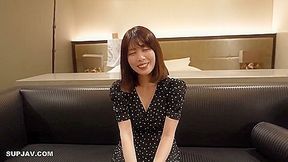 初撮り人妻セックスレスに陥った美人奥様久しふりのチンホに理性か破壊され快楽の世界へ迷い込む妊娠確定!?の2連中出し かわいい人妻 33歳 - HD - 8:00 video - from Ooxxx